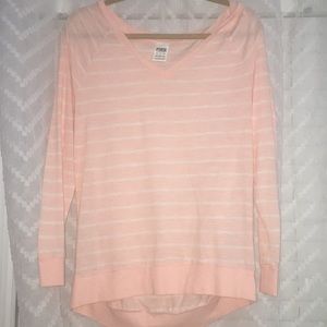 Long-sleeve V-neck Tee